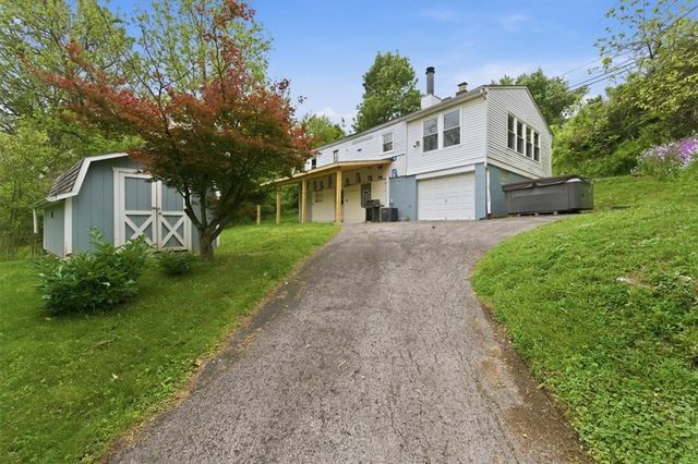 119 Planet Way, Robinson Twp, PA 15136