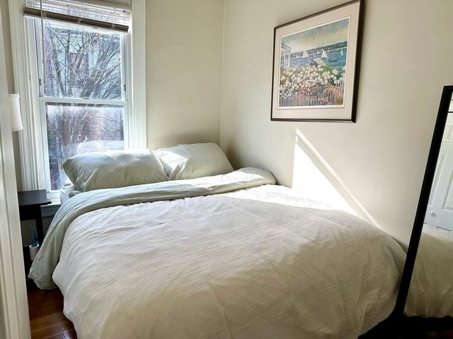 17 Dartmouth Place 2, Boston, MA 02116