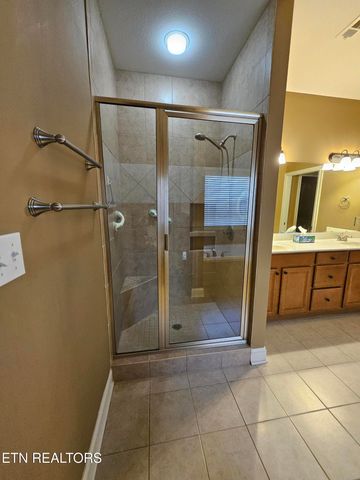 121 Meridian Way, Clinton, TN 37716