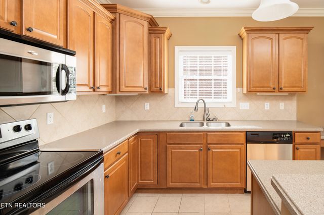 121 Meridian Way, Clinton, TN 37716