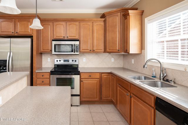 121 Meridian Way, Clinton, TN 37716