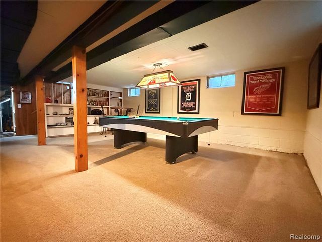 3341 Pine Grove Avenue, Port Huron, MI 48060