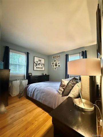 3341 Pine Grove Avenue, Port Huron, MI 48060