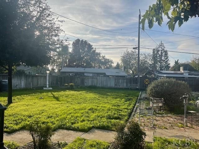2113 S Court Street, Visalia, CA 93277