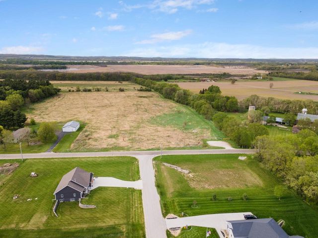 N806 Long Drive, Fort Atkinson, WI 53538