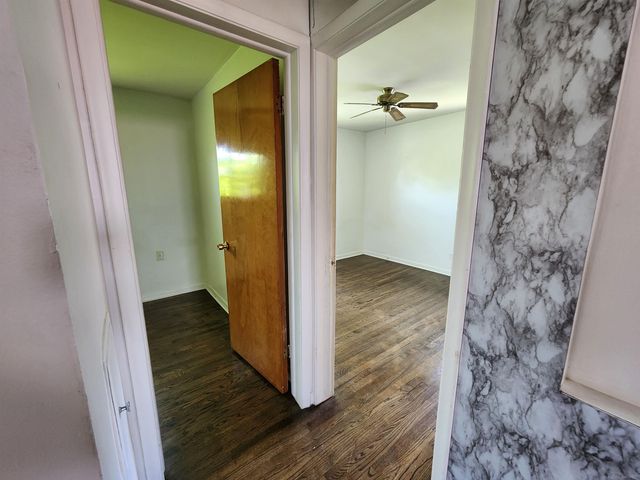 27605 Grant Street, Saint Clair Shores, MI 48081