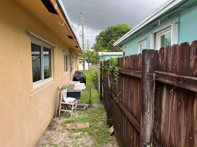 50 SE 6 Street A, Dania Beach, FL 33004