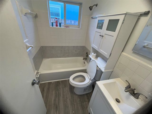 50 SE 6 Street A, Dania Beach, FL 33004