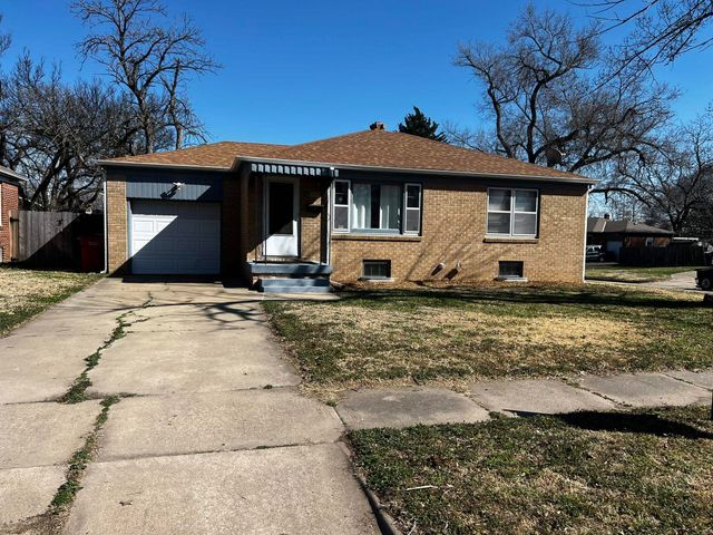 1150 Waverly St, Wichita, KS 67218