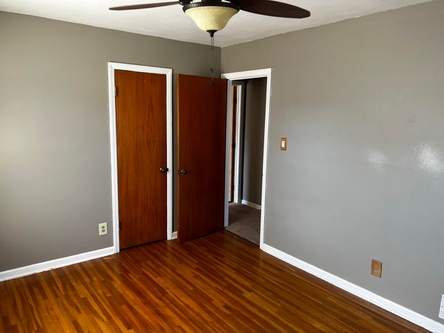 1150 Waverly St, Wichita, KS 67218