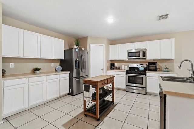 1122 Desert Willow Lane, Rosenberg, TX 77471