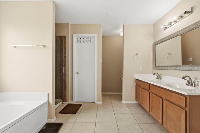 1122 Desert Willow Lane, Rosenberg, TX 77471