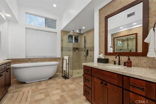 16 Vela Court, Coto De Caza, CA 92679