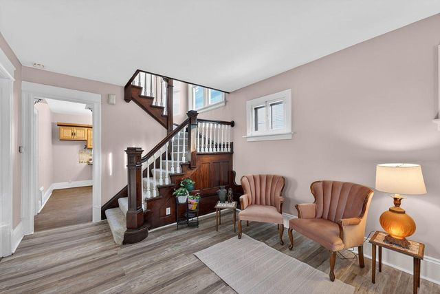 1238 N 33rd STREET, Milwaukee, WI 53208