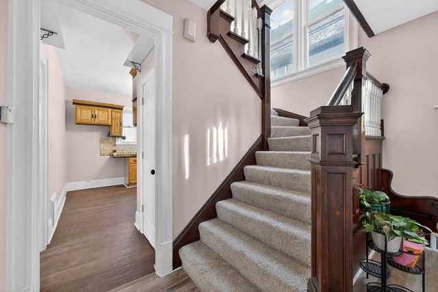 1238 N 33rd STREET, Milwaukee, WI 53208
