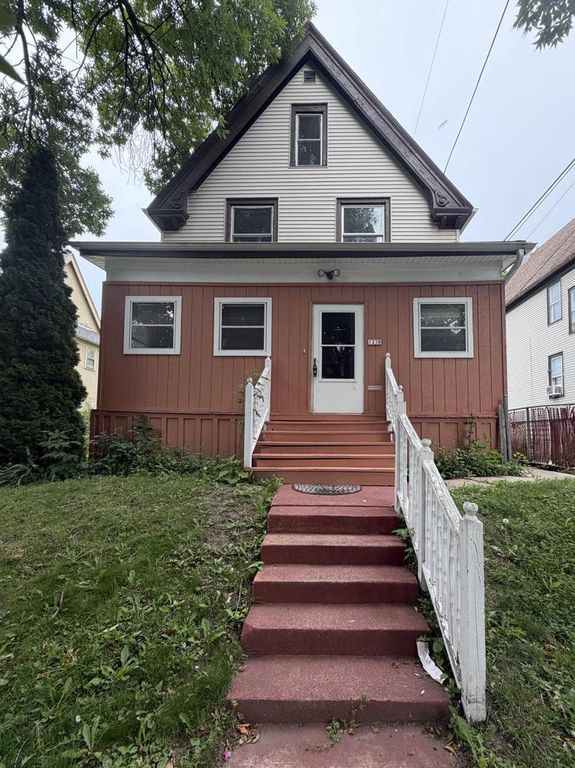 1238 N 33rd STREET, Milwaukee, WI 53208