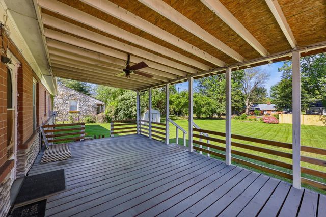 231 Southport Drive, Lexington, KY 40503