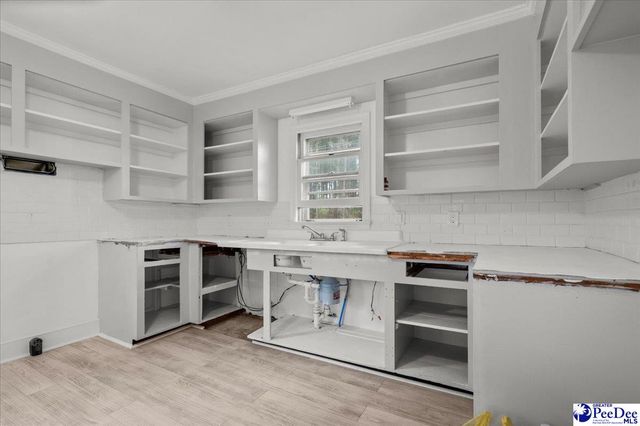 900 S Morris St, Lake City, SC 29560