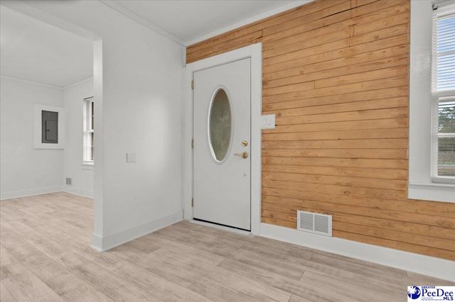 900 S Morris St, Lake City, SC 29560