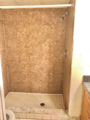 6031 10th Avenue N 120, Greenacres, FL 33463