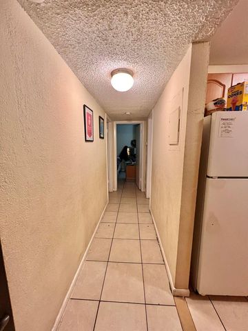 6031 10th Avenue N 120, Greenacres, FL 33463