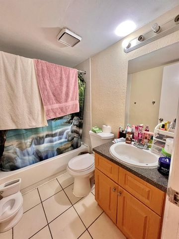 6031 10th Avenue N 120, Greenacres, FL 33463