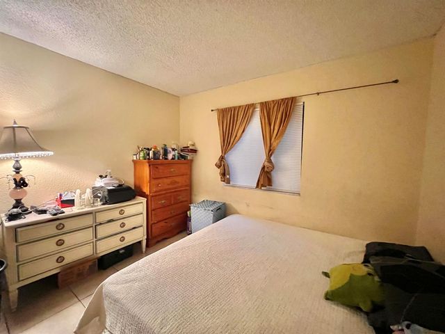 6031 10th Avenue N 120, Greenacres, FL 33463