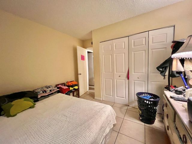 6031 10th Avenue N 120, Greenacres, FL 33463