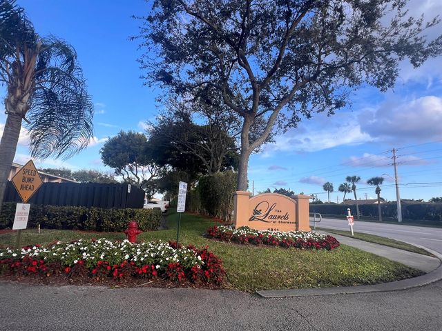 6031 10th Avenue N 120, Greenacres, FL 33463