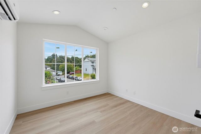 3702 E R St, Tacoma, WA 98404
