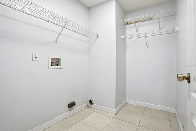 5784 DONNELLY CIRCLE, Orlando, FL 32821