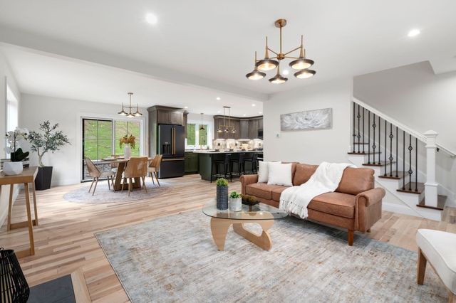 3052 Foster St, Palmer, MA 01069