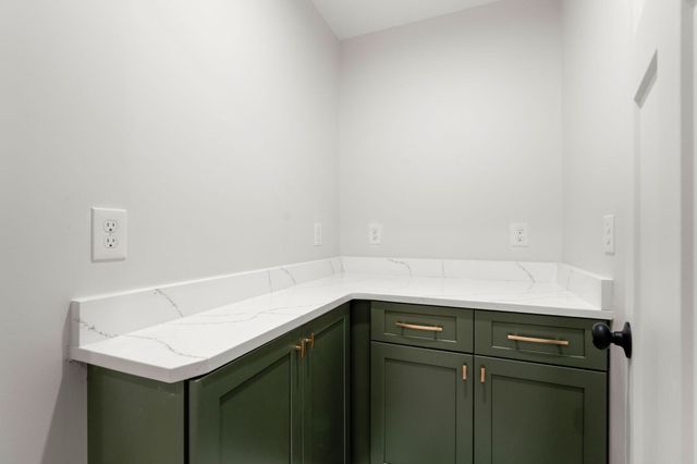 3052 Foster St, Palmer, MA 01069