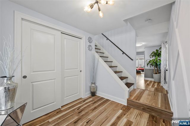 2 Elmwood Terrace, Elmwood Park, NJ 07407