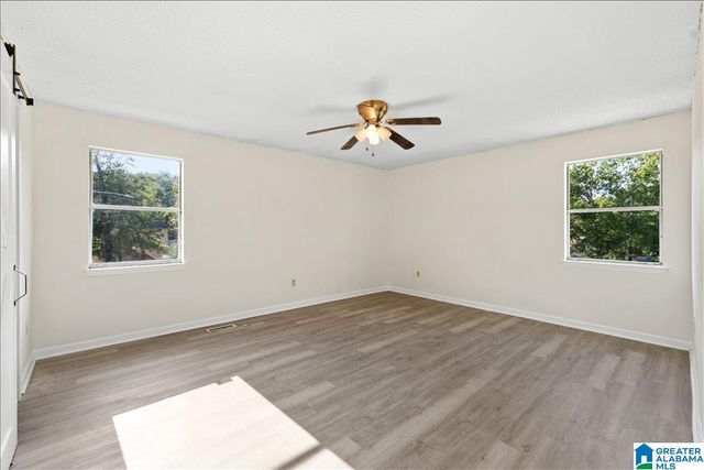 9577 EASTPOINTE CIRCLE, Birmingham, AL 35217