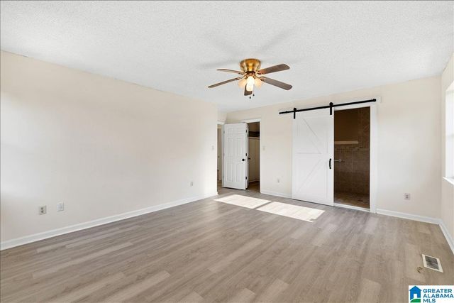 9577 EASTPOINTE CIRCLE, Birmingham, AL 35217