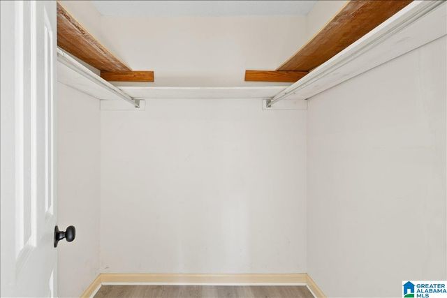 9577 EASTPOINTE CIRCLE, Birmingham, AL 35217