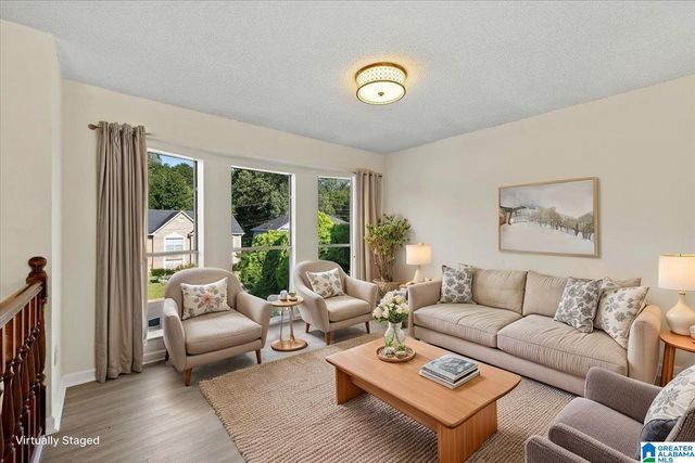 9577 EASTPOINTE CIRCLE, Birmingham, AL 35217