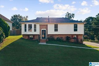 9577 EASTPOINTE CIRCLE, Birmingham, AL 35217