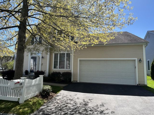 10 Limerick Court, White Plains, NY 10603