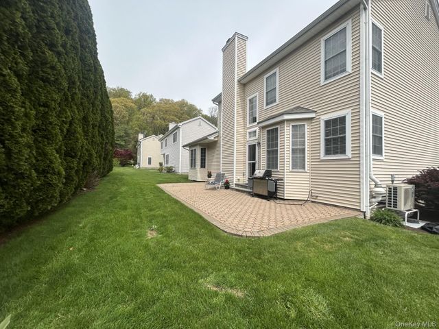 10 Limerick Court, White Plains, NY 10603