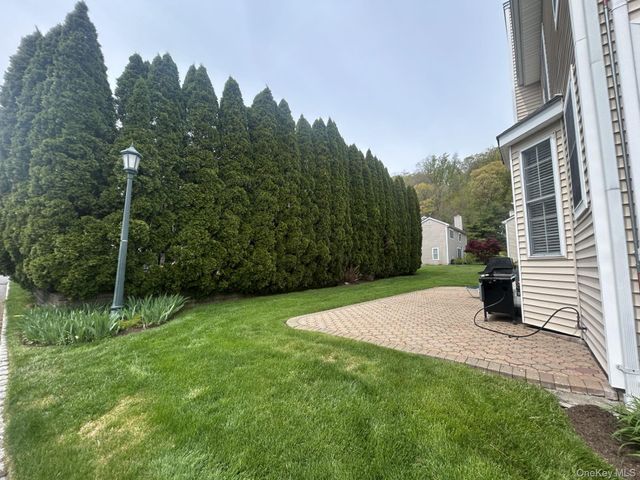 10 Limerick Court, White Plains, NY 10603