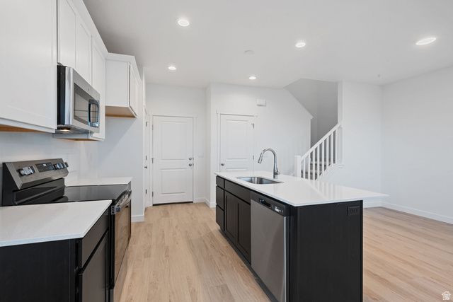 11248 S SILVER POND DR, South Jordan, UT 84009