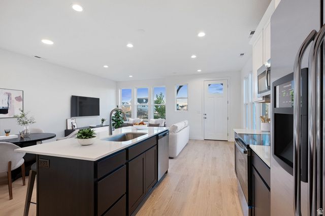 11248 S SILVER POND DR, South Jordan, UT 84009