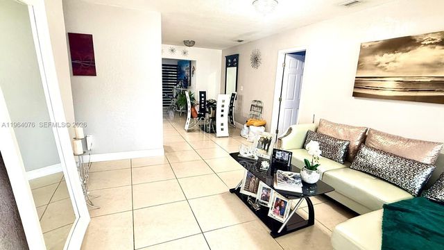 2800 NW 173rd Ter, Miami Gardens, FL 33056