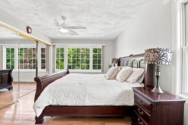 9 Sullivan Cir, Stoneham, MA 02180