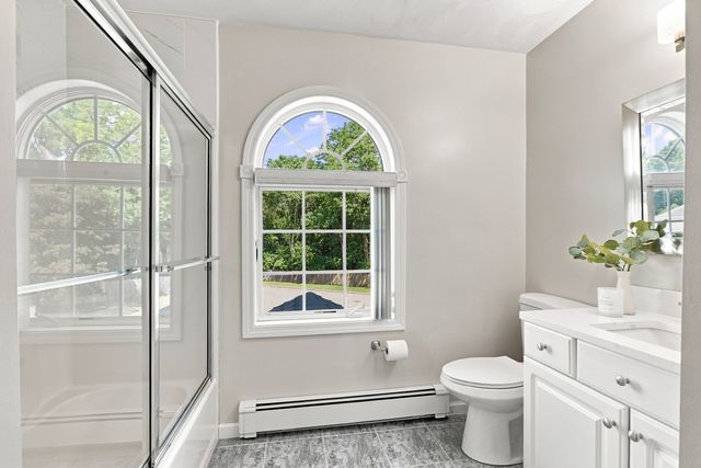 9 Sullivan Cir, Stoneham, MA 02180