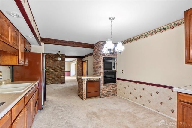 156 Mark Lane, Fairborn, OH 45324