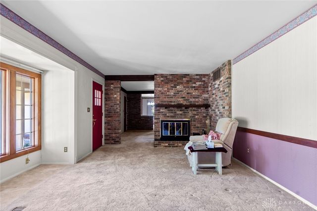 156 Mark Lane, Fairborn, OH 45324