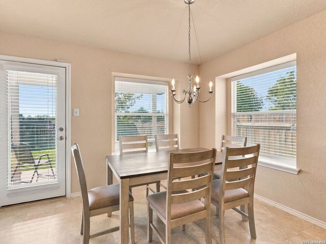 550 Briggs Dr, New Braunfels, TX 78130